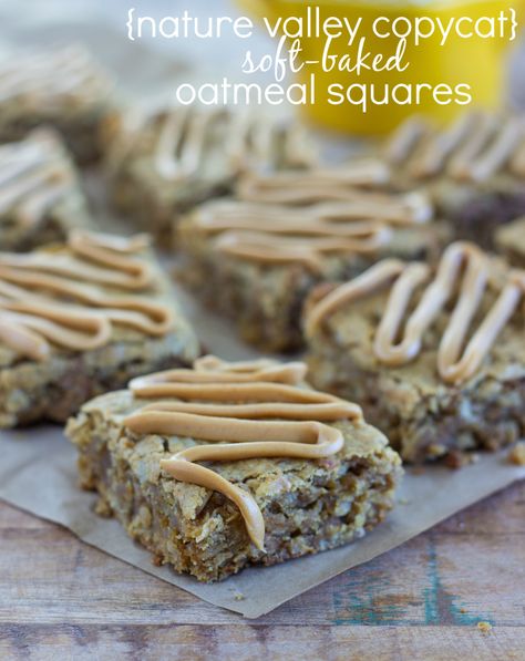 {Nature Valley Copycat} Soft Baked Oatmeal Squares Soft Baked Oatmeal Squares, Baked Oatmeal Squares, Oatmeal Squares, No Bake Oatmeal Bars, Oatmeal Breakfast Bars, Chelsea's Messy Apron, Nature Valley, Delicious Clean Eating, Cookie Bar