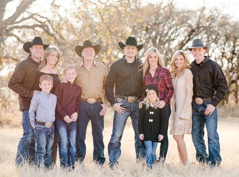 Western Photo Shoot, Western Family Photos, Tuf Cooper, Decatur Texas, Family Christmas Pictures Outfits, Western Family, Extended Family Pictures, Big Family Photos, Christmas Family Photoshoot