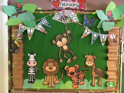 Wild Animals Theme Board Preschool, Bulletin Board Jungle Theme, Safari Classroom Bulletin Boards, Jungle Board Ideas Classroom Themes, Wild Animals Bulletin Board Ideas, Animal Theme Bulletin Board Ideas, Jungle Bulletin Board Ideas, Jungle Theme Classroom Preschool, Safari Bulletin Boards