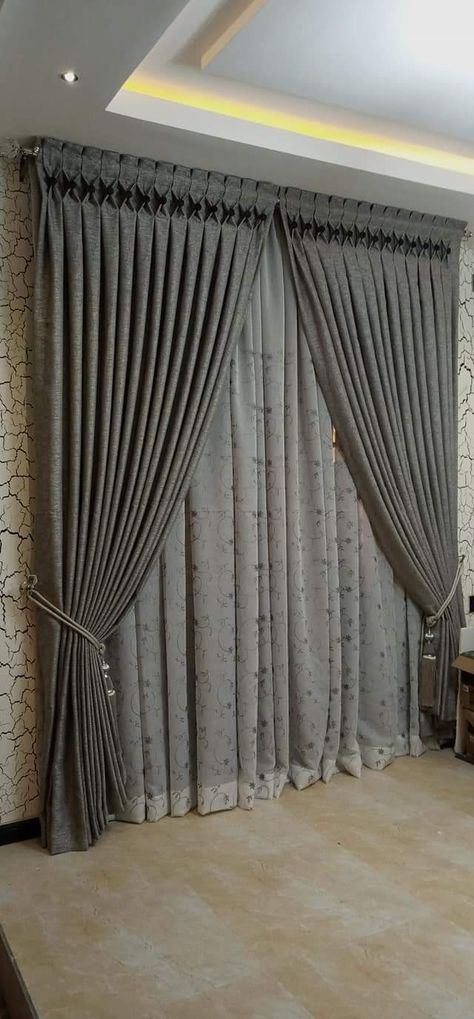 Home Curtains Living Room Modern, Blonde Hair Curtain Bangs, Curtain Designs Living Room, Short Hair Curtain Bangs, Beige Curtains Living Room, Curtain Ideas For Living Room, Kitchen Curtain Designs, Latest Curtain Designs, Luxury Curtains Living Room