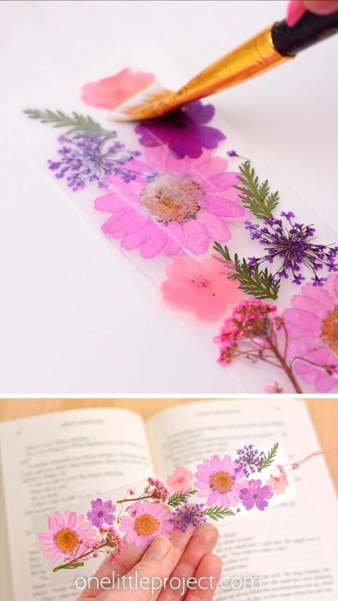 Pressed Flower Crafts, Flower Bookmark, Seni Dan Kraf, Diy Bookmarks, Celebrate Mom, Pressed Flower Art, Painting Flowers, Fun Diy Crafts, Pressed Flower