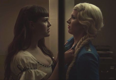 olivia caliban and esme squalor Olivia Caliban, Esme Squalor, Lucy Punch, Count Olaf, Never See You Again, Hyper Fixation, Unfortunate Events, A Series Of Unfortunate Events, Mbti