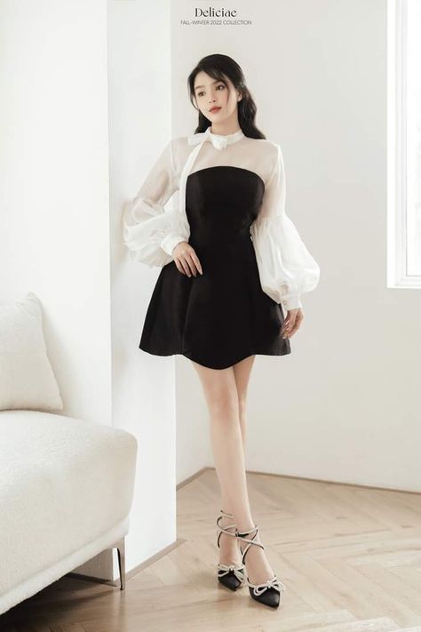 Dress Korean Style Simple, Korean Dress Fashion, Dress Minimalist, Collection Ideas, Woman Suit Fashion, Minimalist Dresses, Pretty Prom Dresses, Korean Dress, Fashion Attire