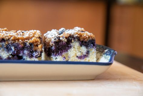 Easy Polish Blueberry Cake with Crumb Topping [Ciasto jagodowe z kruszonką] Blueberry Bread With Crumb Topping, Blueberry Crumb Cake Easy, Blueberry Muffin Cake With A Streusel Topping & Vanilla Glaze, Blueberry Coffeecake With Crumb Topping, Blueberry Coffee Crumb Cake Bundt, Highbush Blueberry, Batter Mix, Stone Fruits, Polish Food