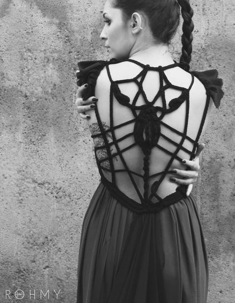 Scorpion Dress, Black Wedding Gowns, Gothic Mode, Fashion Art Photography, Gothic Clothes, Dream Dresses, Handmade Dress, Black Chiffon, Floor Length Gown