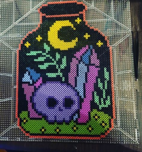 Witchy Perler Beads, Halloween Melty Beads, Witchy Perler Bead Patterns, Meaty Beads, Trippy Pixel Art, Perlers Ideas, Big Perler Bead Patterns, Hama Beads Halloween, Perler Pattern