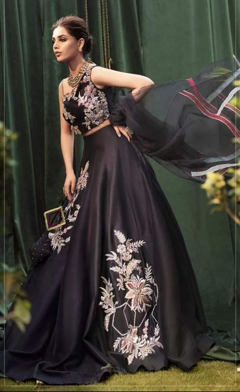 Black Choli, Black Lengha, Sitara Work, Black Lehenga Choli, Beautiful Lehenga, Lehenga Dress, Choli Dress, Raw Silk Lehenga, Wedding Couture