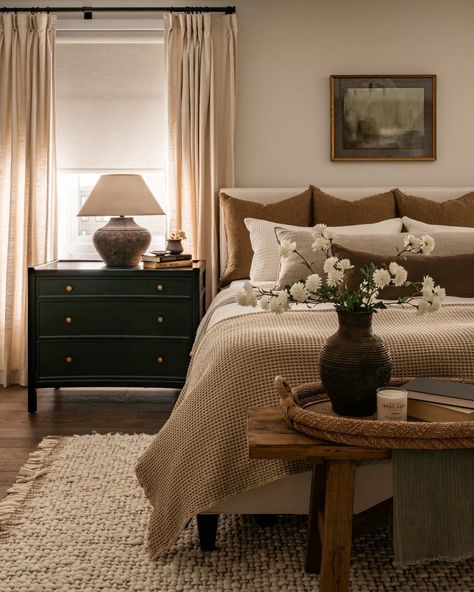 Southside Tides Project – West of Main Design Traditional Modern Home Decor Bedroom, English Country Guest Bedroom, Ivory Master Bedrooms Decor, Brown Master Bed, Cozy Warm Bedroom Aesthetic, Mixed Bedroom Furniture, Vintage Moody Bedroom, Nancy Meyers Aesthetic Bedroom, Master Bedrooms Decor Inspiration