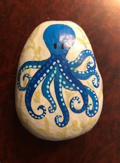 Painted Octopus, Starfish Painting, Beach Art Painting, Diy Rock Art, Painted Rock Animals, Seashell Painting, Painted Rocks Kids, Rock Hand, Painted Rocks Craft