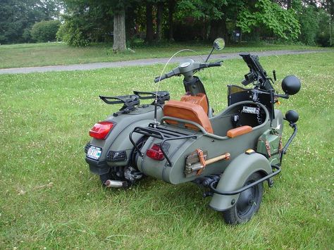 VESPA SIDECAR MILITARY Scooter Sidecar, 50cc Motorcycle, Vespa Sidecar, Vespa Bike, Classic Vespa, Vintage Vespa, Honda Ruckus, Vespa Px, Vespa Scooter