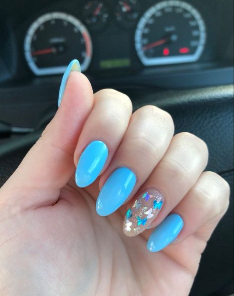 Teenage Gel Nail Ideas, Nail Designs For Mid Length Nails, Blue Butterfly Nails Acrylics Short, Blue Bubble Nails, Babyblue Nails Design, Bright Blue Nails With Design, Nails Babyblue, Nashville Nails, Friend Nails