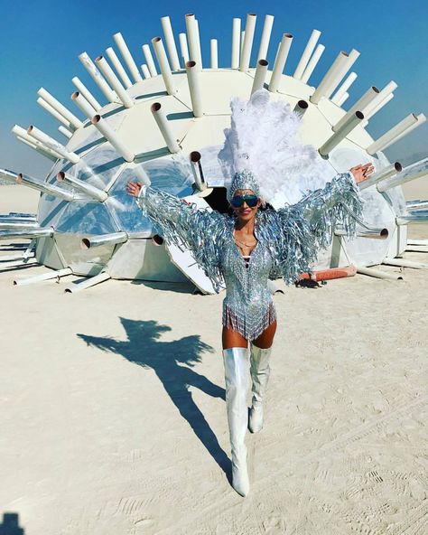 Playa Dreamz. Burning Man Costume. Burning Man 2017. Alien Fashion, Men Festival Outfit, Industrial Punk, Burning Man Girls, Burning Man 2017, Afrika Burn, Deepwater Horizon, Burning Men, Men Fashion Week