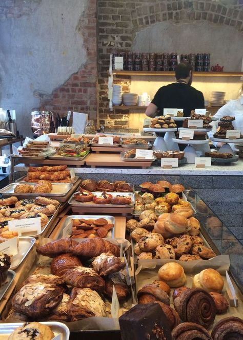 Types Of Breads, Bakery Shop Design, Bakery Interior, Bakery Design, Bakery Shop, Bakery Cafe, Cafe Food, Pretty Food, Food Cravings