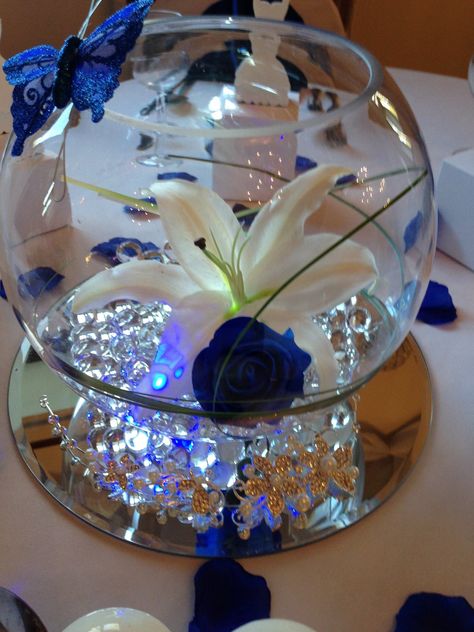 Centerpieces For Quinceanera Blue, Quince Decor, Quinceanera Centerpieces, Quick Projects, Blue Centerpieces, Blue Quince, Quince Decorations, Royal Blue Wedding, Wedding Floral Centerpieces