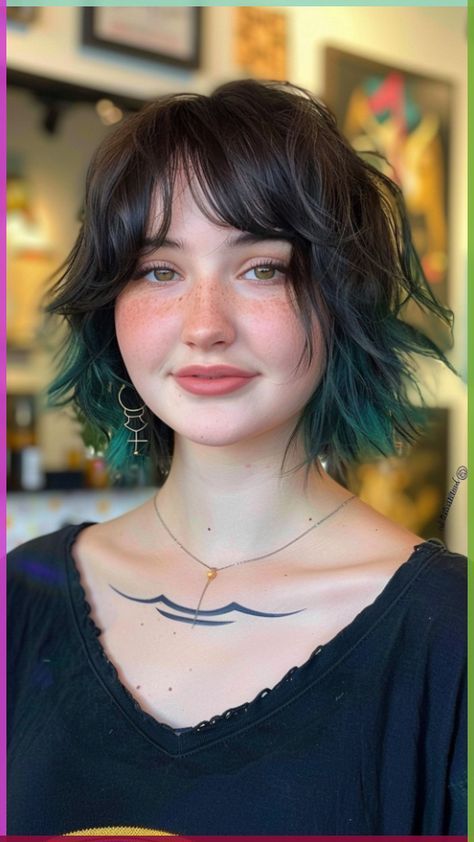 Trendy Haircut For Round Faces, Layer Short Hair With Bangs, Moon Face Haircut, Medium Bob Thick Hair, Rounded Face Hairstyles, Wolfcut Round Face Straight Hair, Short Hair With Bangs For Long Face, Short Short Hair With Bangs, Cute Short Hair With Curtain Bangs