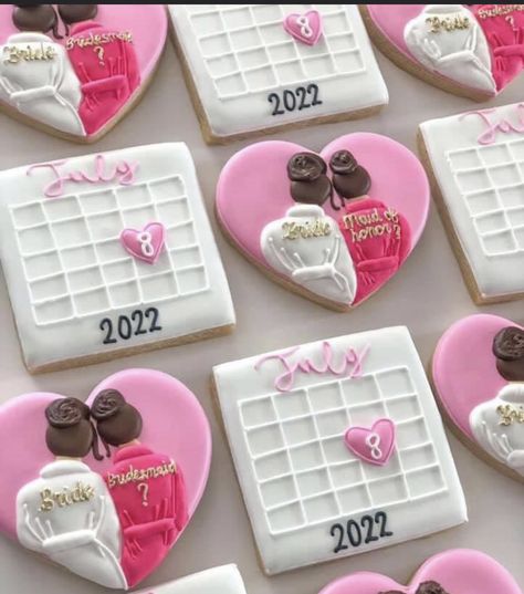 Maid Of Honor Cookies, Will You Be My Bridesmaid Cookies, Will U Be My Bridesmaid, Bridesmaid Proposal Cookies, Bridesmaid Cookies, Proposal Party, Made Of Honor, Dear Future Husband, Birthday Cake Decorating