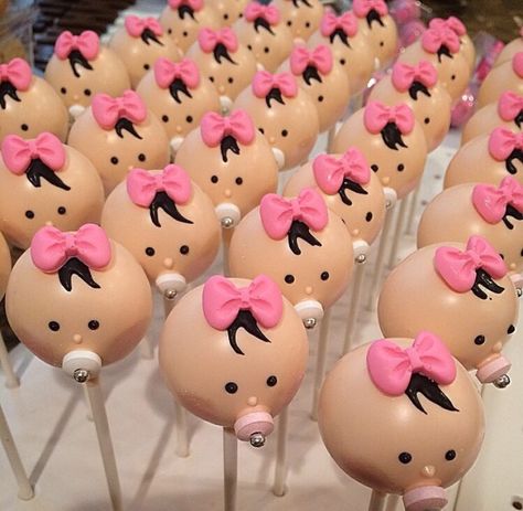 Baby Shower Desserts Girl, Baby Shower Giveaways, Cake Pucks, Pink Baby Shower Cake, Cake Pop Designs, Baby Shower Sweets, Cake Pop Decorating, Pop Baby Showers, Baby Shower Cakes Girl