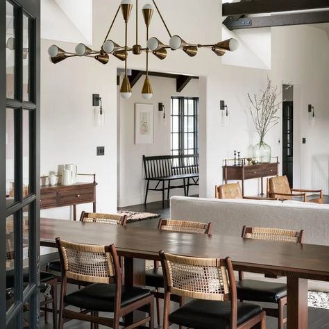 Jessica Helgerson Interior Design - Photos & Ideas | Houzz Jessica Helgerson, Mediterranean Dining, Mediterranean Dining Room, Dining Room Interiors, Design Apartment, Design Del Prodotto, The Dining Room, Dining Room Inspiration, Design Living Room