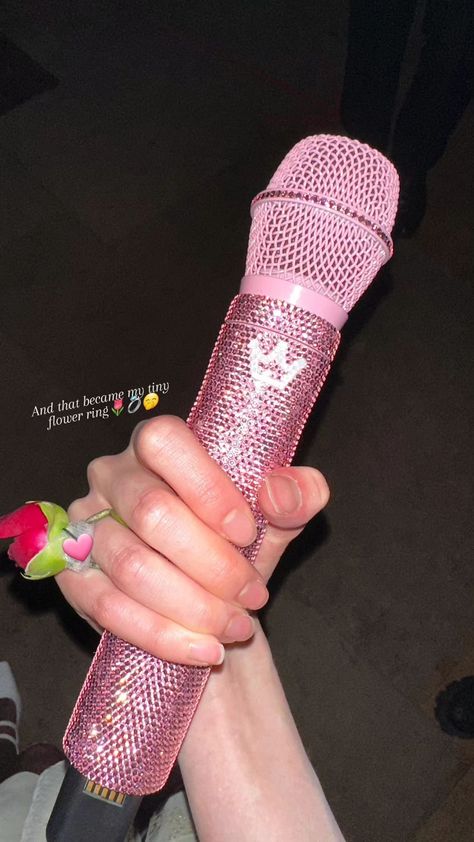 Black Pink Microphone, Diy Microphone, Wonyoung Instagram, Singing Microphone, Music Mic, Black Wigs, Dream Music, Singing Career, In Ear Monitors