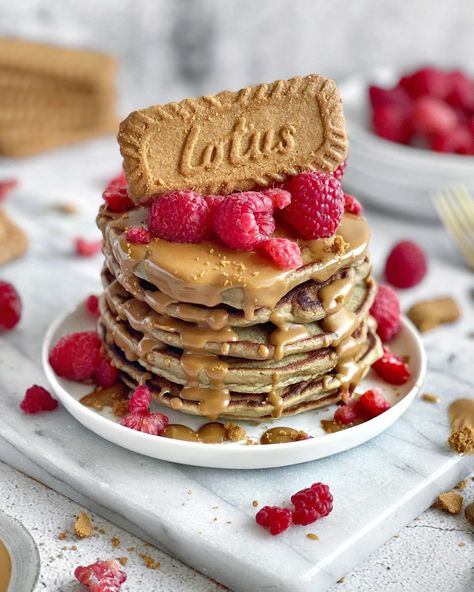 Lotus Pancakes, Biscoff Pancakes, Biscoff Protein, Pancake Board, Lotus Biscoff Spread, Happy Pancake Day, Biscoff Biscuits, Biscoff Spread, Lotus Biscoff