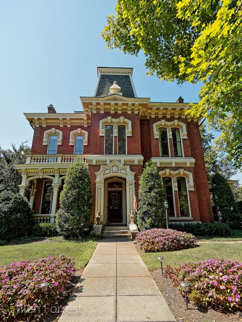 https://flic.kr/p/MEuizG | Second Empire Home in Franklin | Watson House, built c. 1881 in Franklin, Tennessee, in Second Empire, Victorian architectural style. Second Empire House Plans, Second Empire House, Empire House, Empire Architecture, Interesting Houses, Old Mansions, Victorian Houses, Victorian Architecture, Victorian House