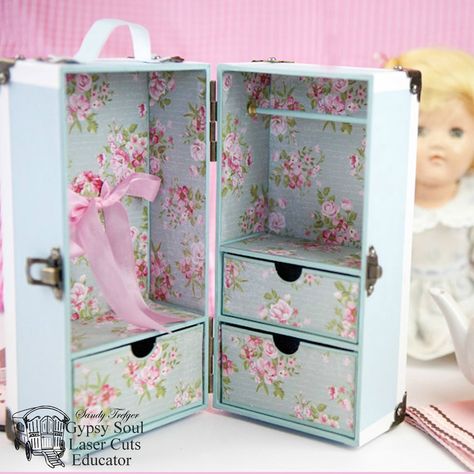 Doll Trunk, Doll Closet, Cardboard Box Crafts, Doll Case, Laser Cut Kit, Paper Toy, Diy Cardboard Furniture, Craft Sewing, Handmade Box