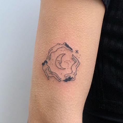 Soft Tattoos For Women, Indie Tattoo, Hippie Tattoo, Skin Drawing, Stick N Poke Tattoo, Hand Poked Tattoo, Poke Tattoo, Dainty Tattoos, Aesthetic Tattoo