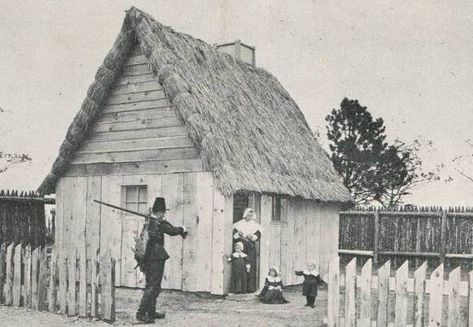 First Pilgrim House Pilgrim House, Plymouth Colony, Art History Major, Thanksgiving Lessons, Thirteen Colonies, Living History Museum, Colonial History, Colonial America, New England Style