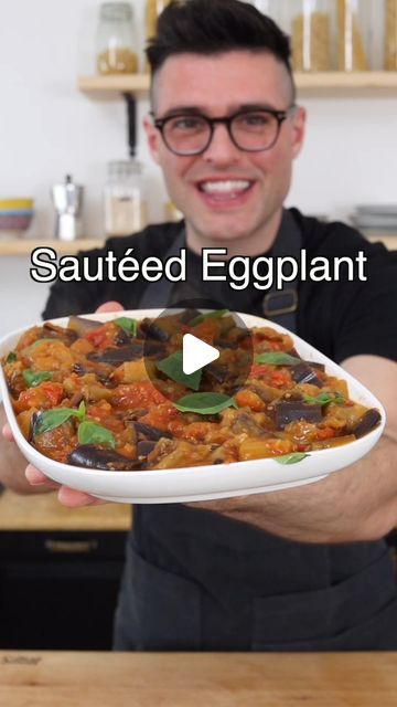 Eggplant And Red Pepper Recipes, Eggplant Side Dishes, Ways To Cook Eggplant, Sauteed Eggplant, Eggplant Zucchini, Roast Eggplant, Sauteed Veggies, Hummus Recipe, Eggplant Recipes