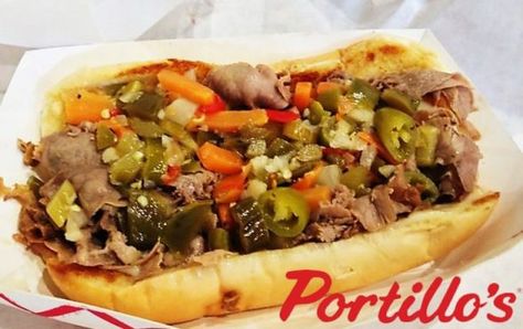 Portillos Beef Recipe, Chicago Italian Beef, Italian Beef Recipes, Beef Sandwich Recipes, Italian Beef Sandwiches, Roast Beef Sandwich, Recipes Restaurant, Italian Salad Dressing, Italian Beef