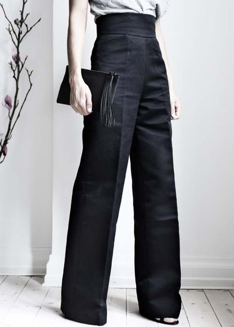 Apartment 34 | Designer Files: {Monochromatic Magic} Magic Clothes, Fashion Rules, Wardrobe Wishlist, Look Formal, High Waist Wide Leg Pants, Classic Style Women, Black High Waist, Fashion Dresses Casual, Womens Fashion For Work