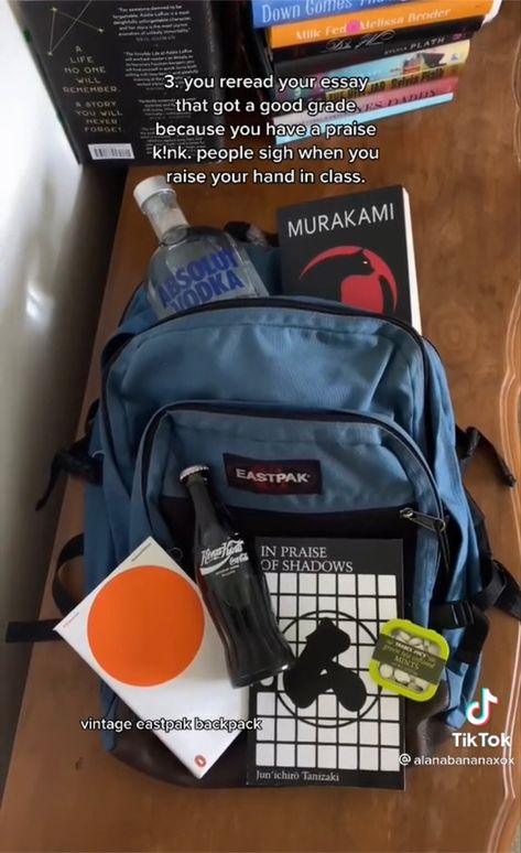 Eastpak Backpack Aesthetic, In Praise Of Shadows, Edc Backpack, Everyday Bag Essentials, Eastpak Backpack, Uni Bag, Inside My Bag, Studying Life, Study Motivation Video