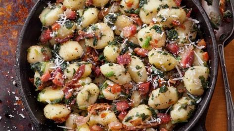 Smashed Chicken, Potato Skins Appetizer, Gnocchi Recipes Healthy, Fried Gnocchi, Pan Fried Gnocchi, Chicken Burger, Gnocchi Recipes, Fall Dinner, Healthy Meal Plans