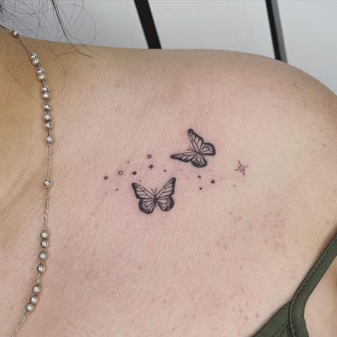 Designing Tattoos, Tattoo Minimalista, Ear Tattoo Ideas, Accepting New Clients, Butterfly Tattoos For Women, Ear Art, Butterfly Tattoos, Tiny Tattoo, Dream Tattoos