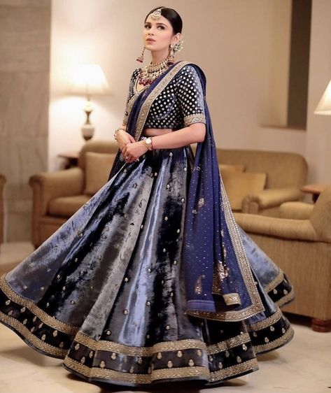 Dupatta Draping Style, Velvet Wedding Lehenga, Lehenga Dupatta Draping Style, Dupatta Draping, Velvet Lehenga, Lehenga Dupatta, Velvet Wedding, Designer Bridal Lehenga, Blue Lehenga