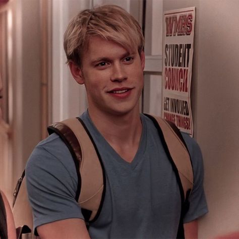 Sam Evans Glee, Glee Sam, Chord Overstreet Glee, Diana Argon, Sam Evans, Glee Memes, Becca Tobin, Chord Overstreet, Quinn Fabray