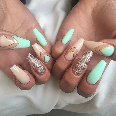 Mint Green Coffin Nails Holiday Acrylic Nails, Chevron Nails, Nails Tumblr, Metallic Nails, Trendy Nail Art, Short Hairstyle, Coffin Nails Designs, Nail Arts, Nail Shapes