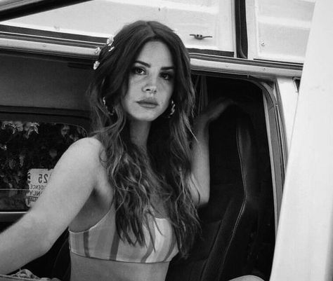 Lana Divas Pop, Lana Del Rey Songs, Lana Del Rey Love, Lana Del Rey Vinyl, Lana Rey, Singing Career, Stream Of Consciousness, Brooklyn Baby, Lana Del Ray