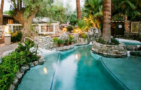 A zen weekend at Two Bunch Palms Resort & Spa was the perfect way for daddy to get some much-needed peace and quiet away from the family. California Hot Springs, Poolside Cabana, Palm Springs Hotels, Spa Menu, Spring Spa, Desert Hot Springs, Spring City, Palm Spring, Montezuma