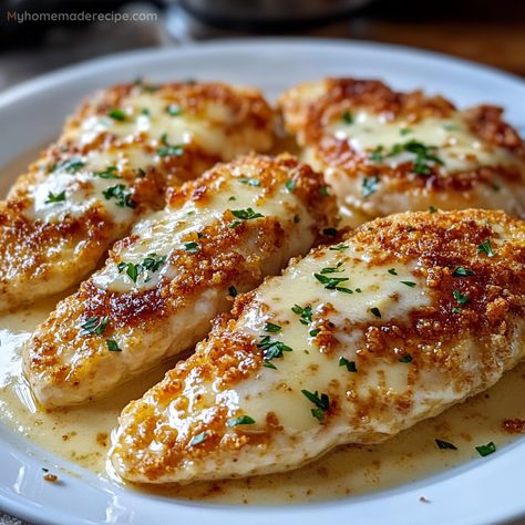 Dinners For Dinner Party, Italian Crusted Chicken, Longhorn Parmesan Chicken, Longhorn Steakhouse Parmesan Chicken, Chicken Dinner Meals, Longhorn Chicken, Chicken Ideas For Dinner, Parmesan Chicken Breast, Easy Dinner For One