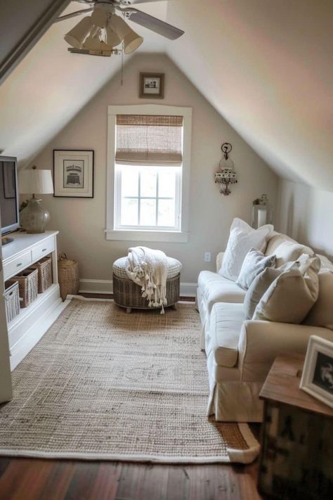 Loft Ideas Upstairs Cozy, Loft Ideas Upstairs, Room Attic, Small Attic Room, Attic Room Ideas, Bonus Room Ideas, Bedroom Closets, Attic Bedroom Designs, Finished Attic