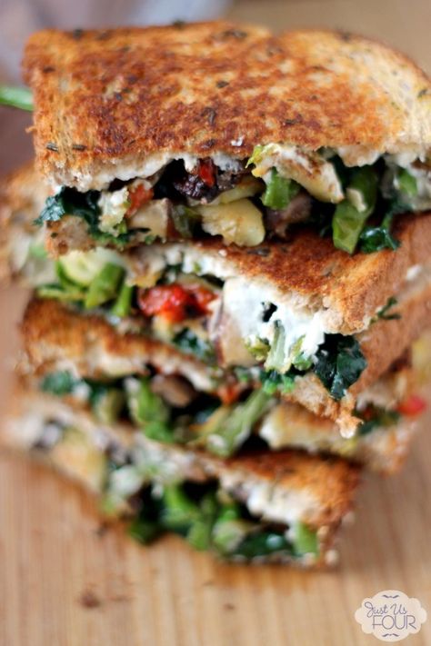 5. Roasted Vegetable Grilled Cheese #gourmet #grilled #cheese https://greatist.com/eat/gourmet-grilled-cheese-recipes Best Vegetarian Sandwiches, Grilled Cheese Recipes Gourmet, Sandwich Vegetarian, Vegetarian Sandwich Recipes, Gourmet Grilled Cheese, Cheese Sandwich Recipes, Vegetarian Sandwich, Veggie Sandwich, Grilled Cheese Recipes