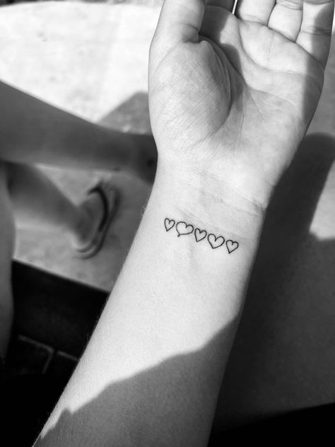 Tattoo Of Hearts Drawn By Family, Heart Drawn Tattoo, Tattoo Ideas Drawn By Family, Heart Tattoos For Family, Family Hearts Tattoo On Ribs, Family Draws My Tattoo, Meaningful Tattoos About Family, Family Love Heart Tattoo, 5 Small Hearts Tattoo