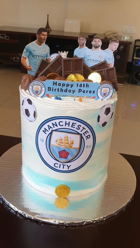 Thomas Birthday Cakes, Football Birthday Cake, 94th Birthday, Simple Cakes, City Cake, 10 Birthday Cake, Thomas Birthday, 10 Birthday, Peppa Pig Birthday Party