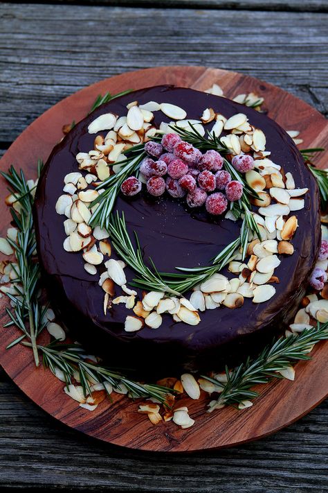 Chocolate Almond Cake, Craving Sweets, Date Cake, Sugared Cranberries, Make A Cake, Winter Cake, Cake Day, Almond Cake, 3 Eggs