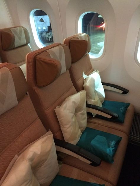 Economy Smart Seats on board our 787-9. Premium Economy, Plane Seats, Etihad Airways, Air Craft, Business Class, Eclectic Decor, On Board, Shanghai, Liverpool