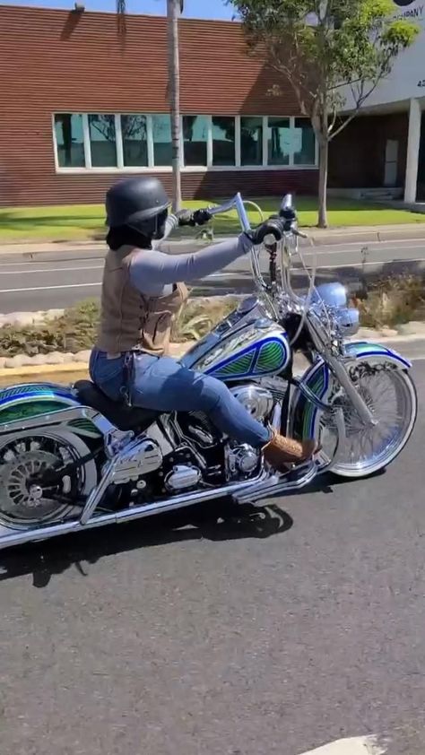 Lowrider Bikes, Mask Video, Bike Humor, Custom Harley Davidson, Female Motorcycle, Girl Riding Motorcycle, Friday Dance, Female Motorcycle Riders, German Helmet