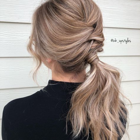 Bubble Ponytail Wedding, Power Ponytail Wedding, Flowergirl Hairstyle Ponytail, Blonde Hair Ponytail Aesthetic, Blond Ponytail Aesthetic, Medium Length Hair Straight, Medium Length Updo, Cute Ponytail Hairstyles, Low Ponytail Hairstyles