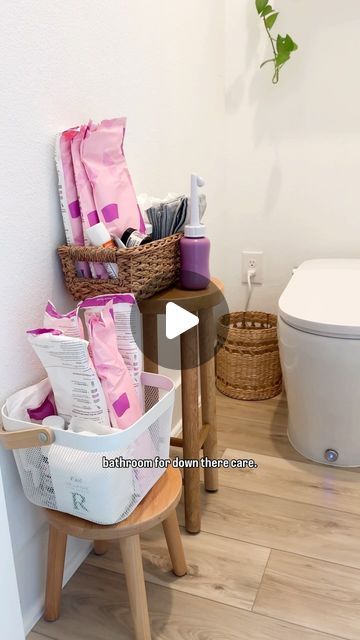 jules acree on Instagram: "Postpartum Bathroom Setup 🫶🏼 documented this at 5 days postpartum (now i’m now almost two weeks and feeling a lot better!) ~ I recommend taking home as much stuff from the hospital as possible, because you’ll go through it all very quickly. Once my hospital stash ran out, this is what I had ordered for at home. @fridamom & @get_rael have been my fave brands for postpartum healing! I linked everything in my Amazon storefront. #postpartumjourney #postpartumdiaries" Postpartum Bathroom Station, Postpartum Bathroom Cart, Postpartum Caddy, Postpartum Bathroom Basket, Postpartum Bathroom, Jules Acree, Bathroom Cart, Bathroom Setup, Postpartum Healing