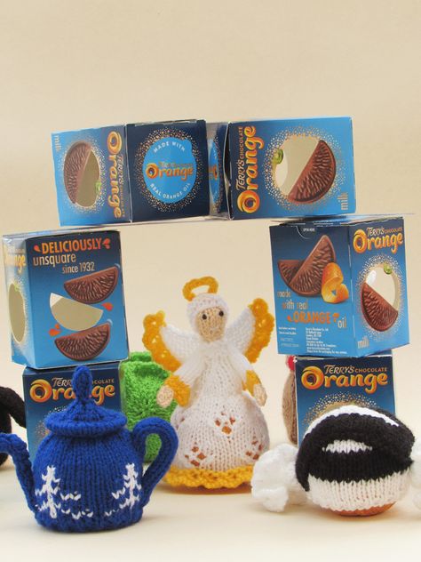 Terry's Chocolate Orange Cosies knitting pattern Choc Orange Covers Knitted Free Patterns, Crochet Chocolate Orange Cover Pattern Free, Knitted Chocolate Orange Cover Free, Xmas Knitting, Baby Hats Knitting Free, Christmas Knitting Projects, Knitted Christmas Decorations, Stylecraft Special Dk, Christmas Knitting Patterns Free